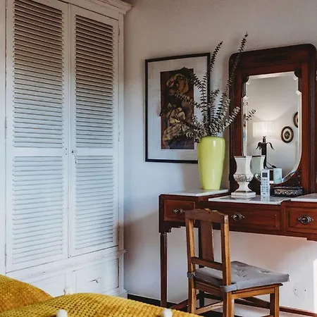 Art & History House In Obidos