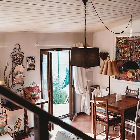 Art & History House In Hébergement de vacances Óbidos